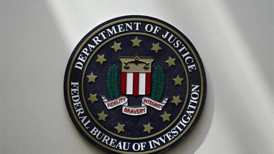 مدير "إف بي آي": يجري التحقيق في إطلاق النار في واشنطن على أنه "عمل إرهابي"