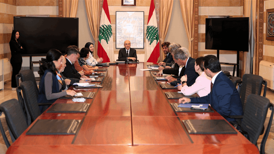 الحجار أكد التزام وزارة الداخلية بضمان الشفافية والنزاهة والحياد التام في سير العملية الانتخابية