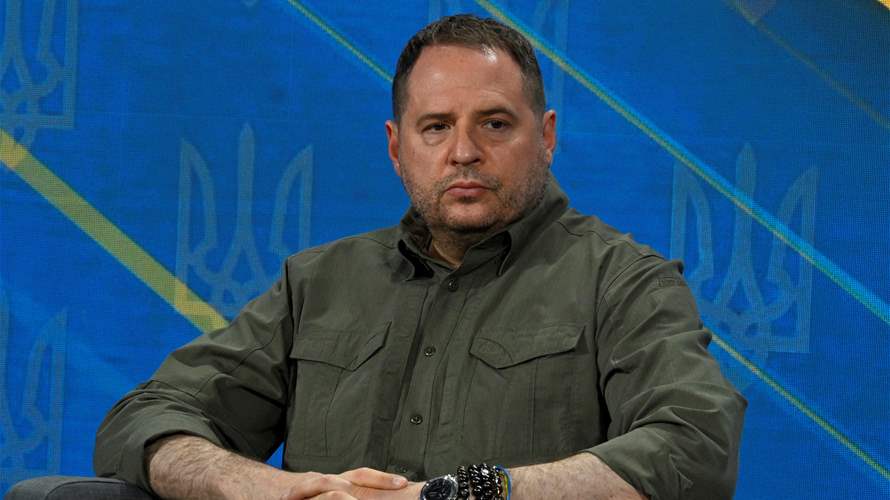 Zelensky's top aide resigns after anti-corruption raids