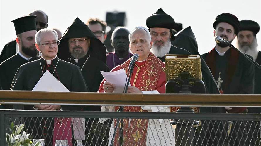 Pope Leo meets Middle East Christian leaders, condemns religious violence