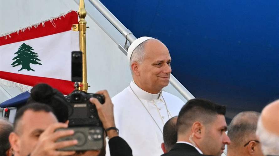 الـLBCI تكشف الألبسة الليتورجية للبابا لاون في زيارته إلى لبنان… تصميم لبناني يرافقه من عنايا إلى بيروت (صور)