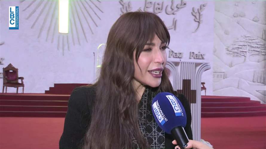 تراتيل وترانيم دينية تقدمها الفنانة عبير نعمة في باحة القداس في بيروت غدا... 