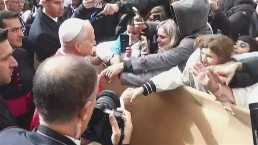 مع البابا في يومه الثاني اجمل لحظات الايمان بدأت من عنايا