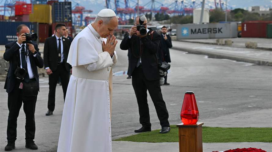 At Beirut Port, Pope Leo XIV offers silent prayer for blast victims (video)