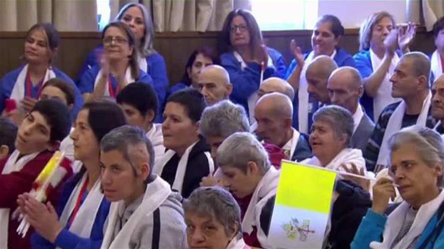  رحلة البابا الى بيروت… بين كلمات تشفي ووجوه تروي حكاية وجع