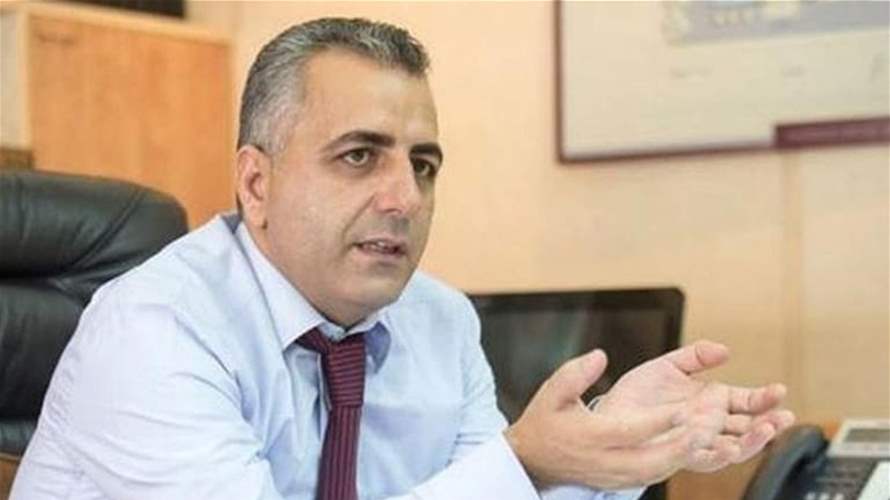 كركي ادّعى على شركتَيْن و45 أجيرًا وهميًّا