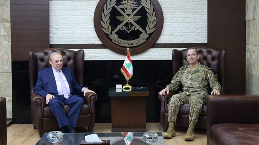 قائد الجيش استقبل البستاني ومحفوظ