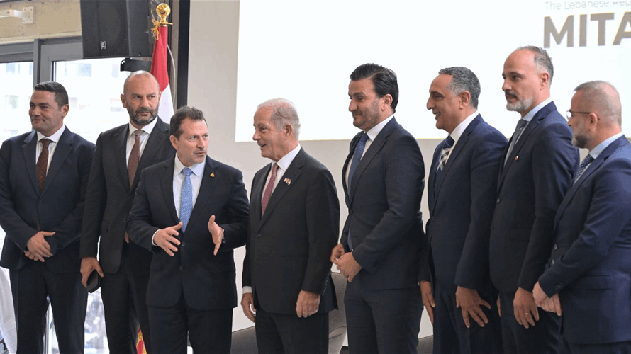 وزارة الدولة لشؤون التكنولوجيا والذكاء الاصطناعي وقعت مذكرة تفاهم مع Oracle بحضور السفير الأميركي