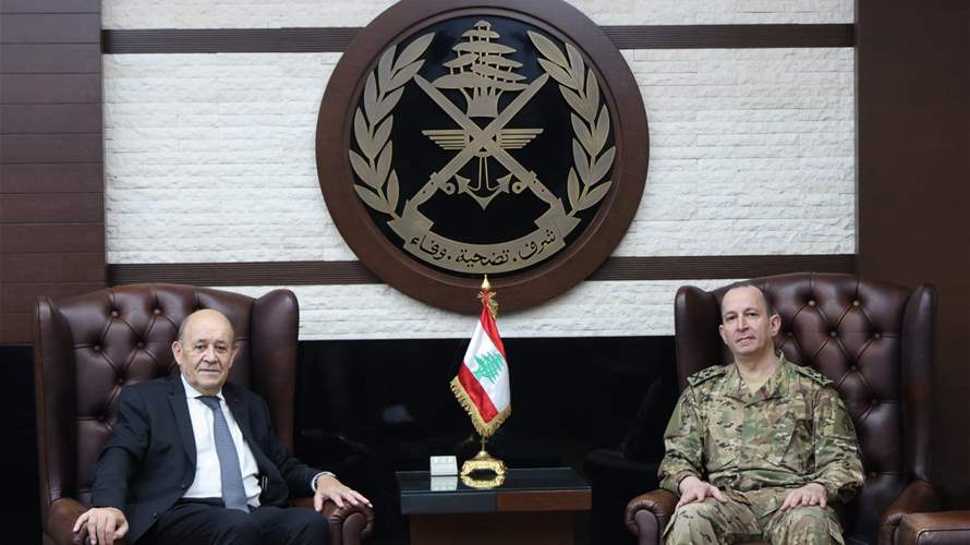 هيكل عرض مع لودريان سبل دعم الجيش في ظّل التحديات الراهنة