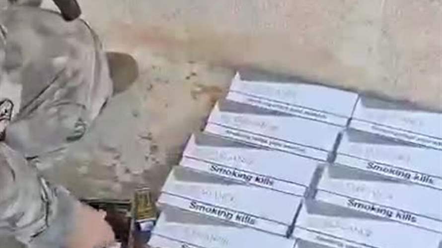 ضابطة صيدا الجمركية تضبط ألبسة ذات ماركات عالمية مقلدة ودخان ومعسل مهرب (فيديوهات)