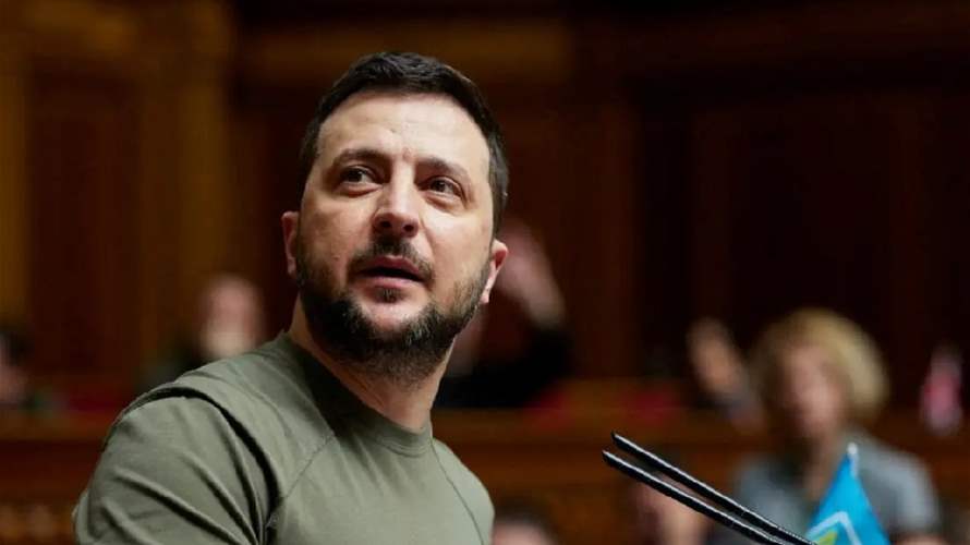 زيلينسكي: الضربات الروسية حرمت الآلاف من الكهرباء