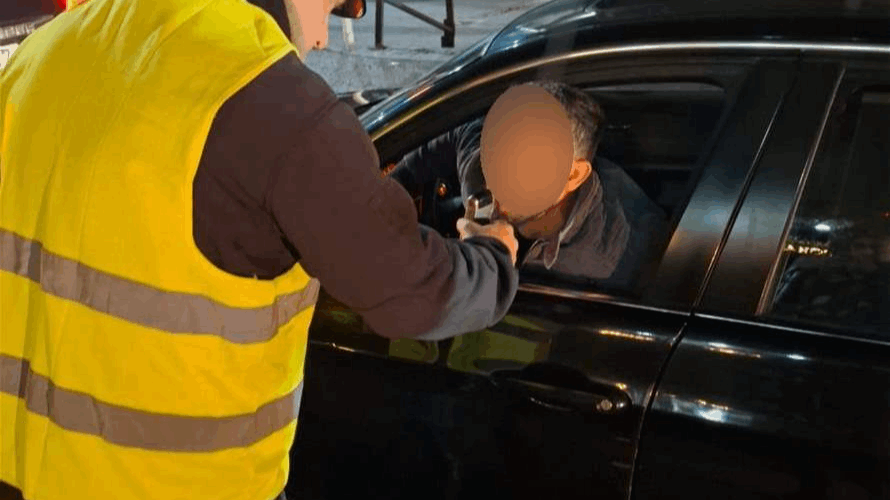 حواجز لمفرزتي سير ‎جونيه وبعبدا لقياس نسبة الكحول لدى السائقين وضبط عدد من المخالفات