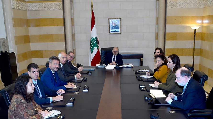 مشروع قانون الفجوة المالية بين سلام وموفد ماكرون... وتأكيد حماية حقوق المودعين