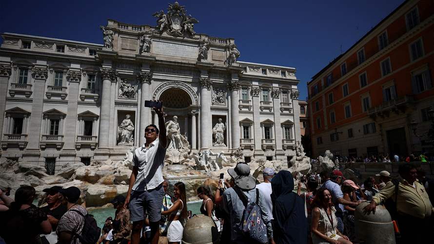 Rome to charge visitors for access to Trevi Fountain