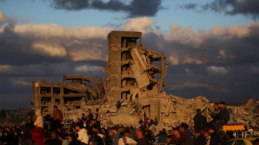 الدفاع المدني في غزة يعلن سقوط خمسة قتلى في قصف إسرائيلي لمركز إيواء