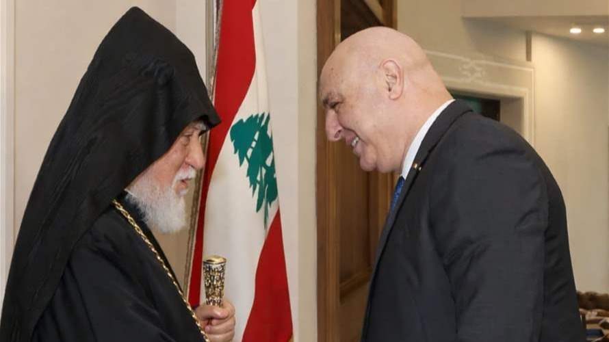 عون يبحث مع كيشيشيان أحوال الطائفة الأرمنية ويستقبل بيرقداريان يرافقها رئيس المركز الدولي للأمن الرياضي في قطر