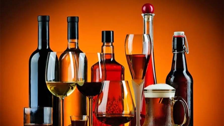 طبيبة تكشف: تناول هذا الطعام قبل الشرب يمكن أن ينقذك من صداع الكحول