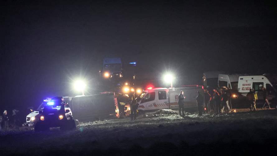 مسؤول تركي: طائرة رئيس الأركان الليبي أبلغت بوجود عطل كهربائي قبل تحطمها