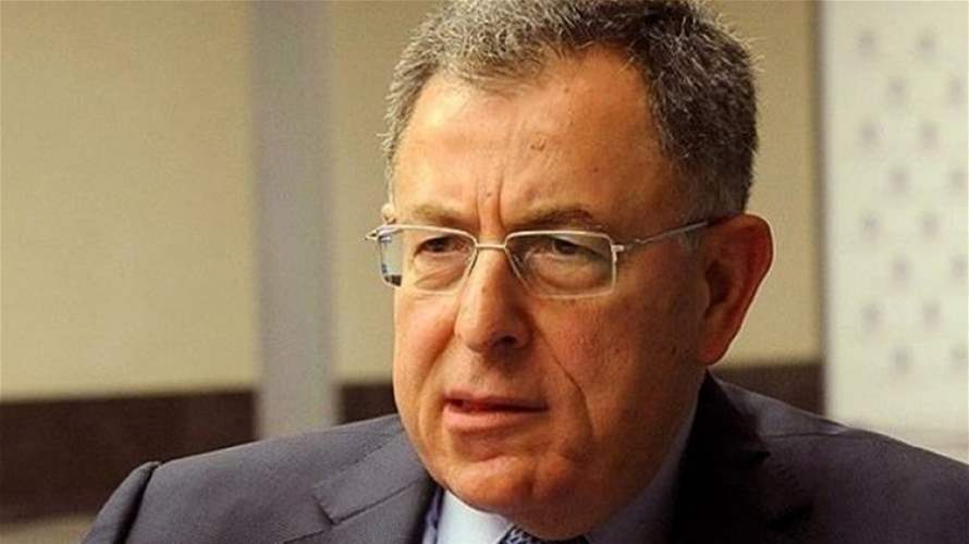 المكتب الاعلامي للسنيورة ينفي علاقته بأبو عمر والشيخ خلدون عريمط