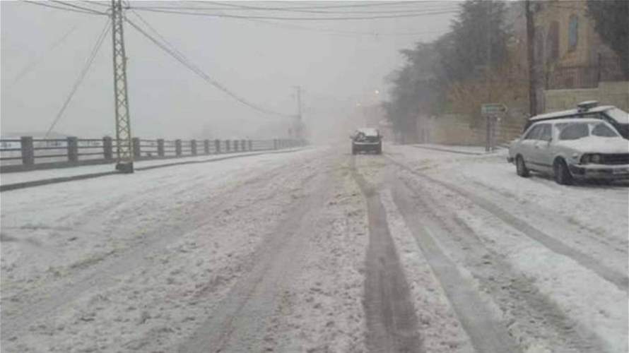 انقاذ مواطنين علقوا وسط الثلوج في جرود الضنية