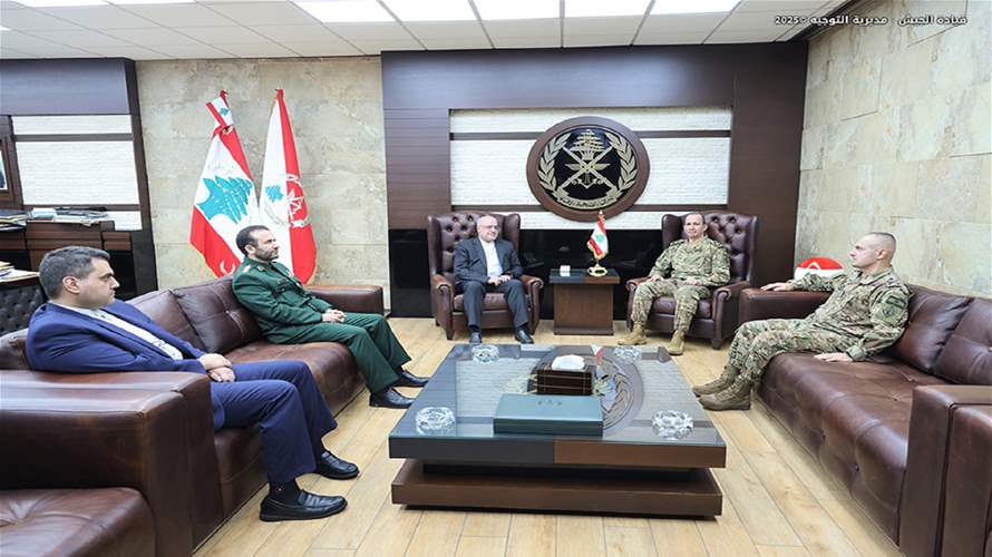 قائد الجيش استقبل السفير الإيراني