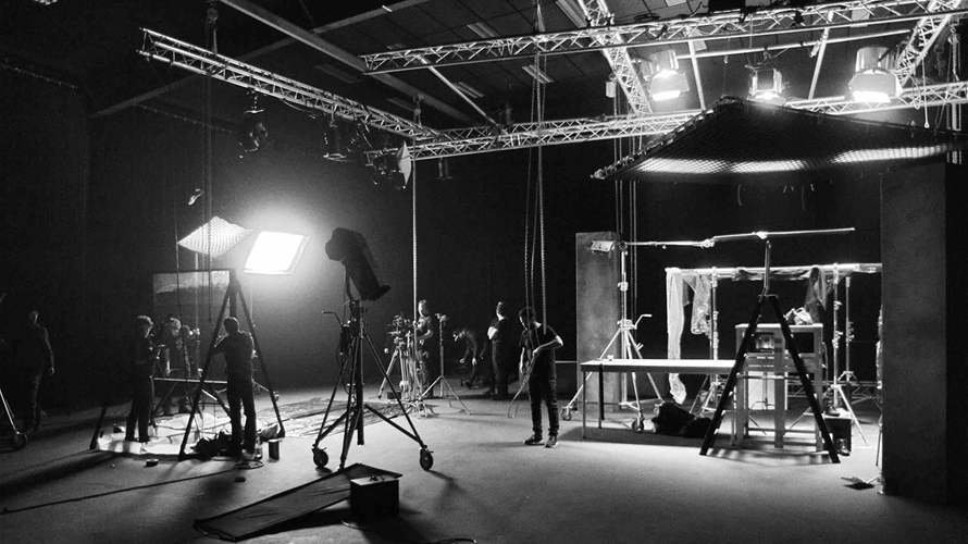 "أريد حق الاختيار"... ممثلة أربعينية أجنبية تطالب بالموت بمساعدة طبية