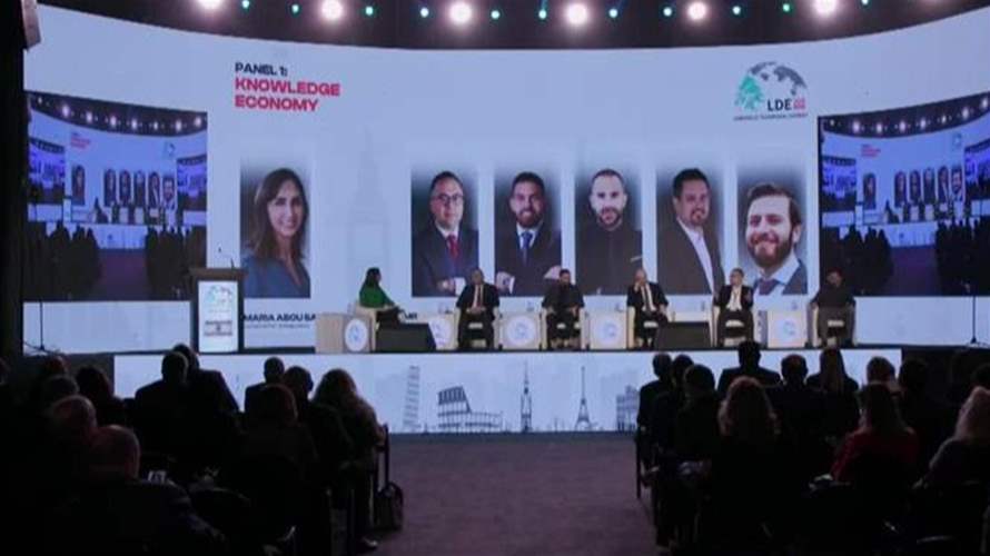 اختتام مؤتمر الطاقة الاغترابية بجولة للمنتشرين في القرية الميلادية وبيت المغترب في البترون