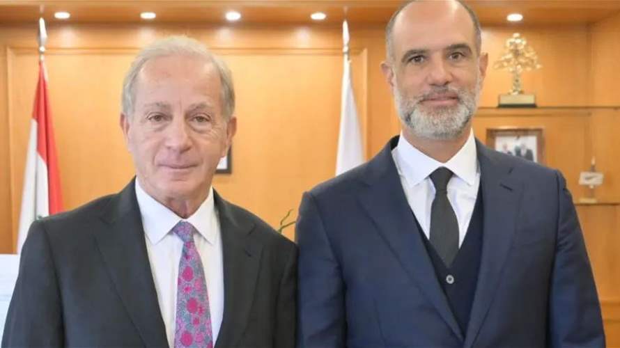 رسامني بحث مع السفير الأميركي شؤون قطاع النقل وإعادة الاعمار وشكر له دعم بلاده