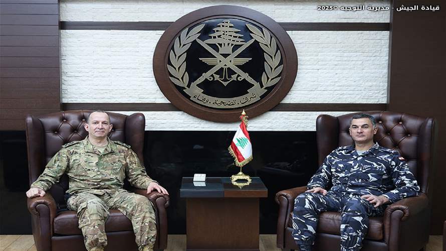 قائد الجيش العماد رودولف هيكل استقبل المدير العام لقوى الأمن الداخلي اللواء رائد عبد الله والبحث تناول الإجراءات والتدابير الأمنية المتخذة خلال الأعياد إضافة إلى الأوضاع العامة في البلاد