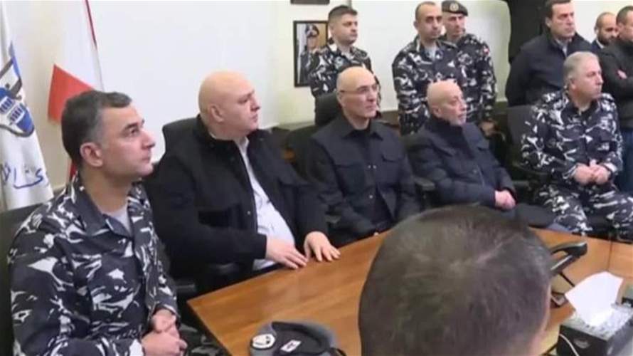 الرئيس عون: نتمنّى على اللبنانيين عدم إطلاق نار والانتباه أثناء القيادة... "واللي بدو يسكر يسكر بس ما يسوق سيارة"