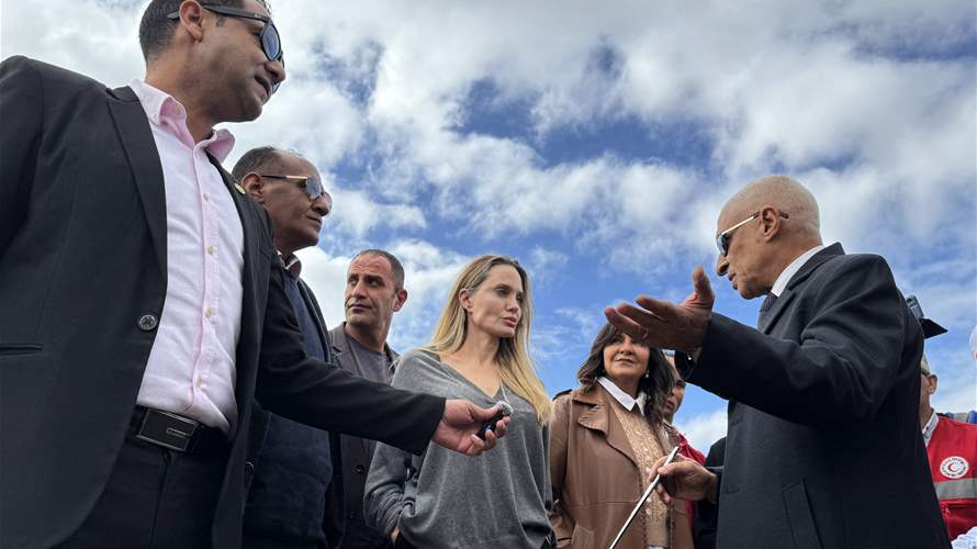 Angelina Jolie visits Egyptian side of Rafah crossing to Gaza