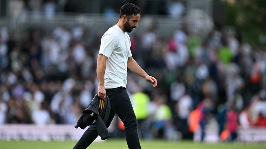 مانشستر يونايتد يقيل مدربه روبن أموريم 