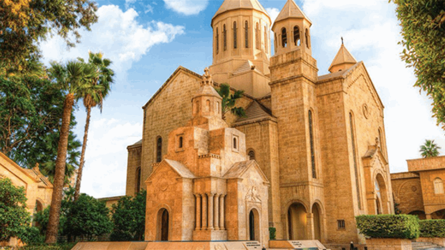 الرئيس عون هنأ طائفة الأرمن الأرثوذكس بالميلاد