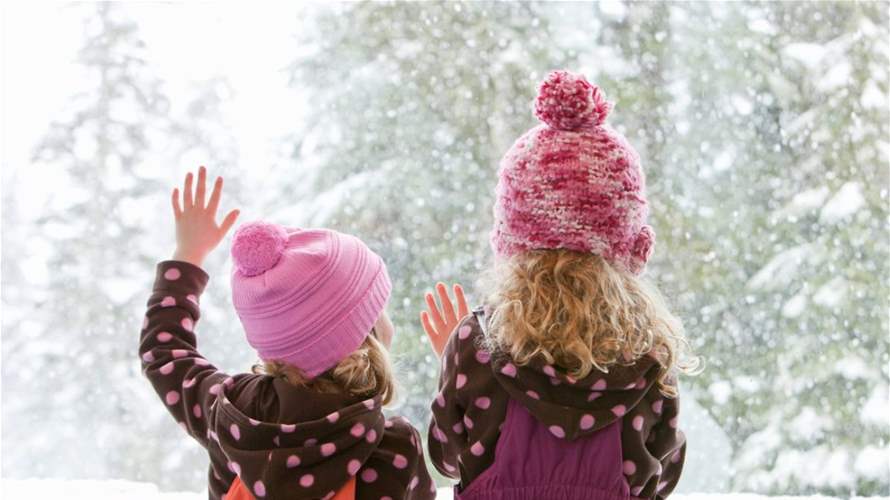 سرّ الكرات الصوفية فوق القبعات… قصتها تعود لقرون مضت وهدفها كان أعمق من الموضة: إليكم الحكاية