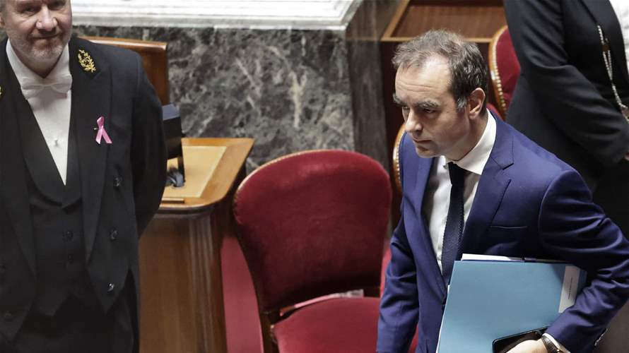 رئيس وزراء فرنسا: العملية العسكرية الأميركية في فنزويلا "مخالفة للقانون"