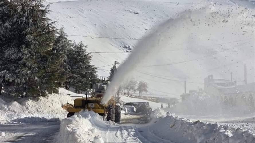 الطرق الجبلية المقطوعة بسبب تراكم الثلوج