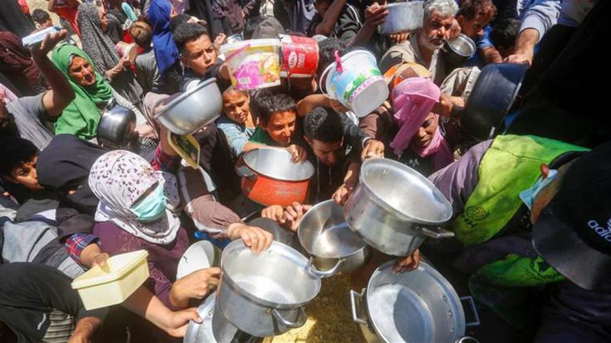 إسرائيل تمنع عمال إغاثة من دخول غزة ومنظمات تواجه خطر تعليق عملها