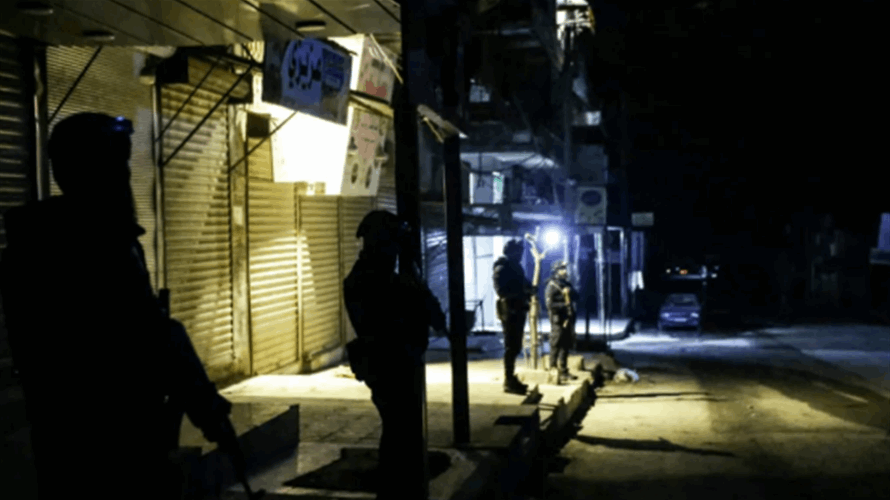 الجيش السوري يستأنف قصف حيّ كردي بحلب بعد رفض مقاتلين مغادرته