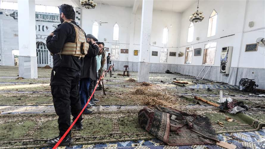 الداخلية السورية: توقيف شخصين من تنظيم الدولة الاسلامية ضالعين بتفجير مسجد في حمص