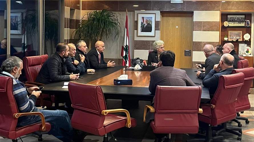 كرامي عرضت مع روابط المعلمين مطالبهم: تمنيت عليهم عدم اللجوء إلى الإضراب وسأكون صوتهم في مجلس الوزراء