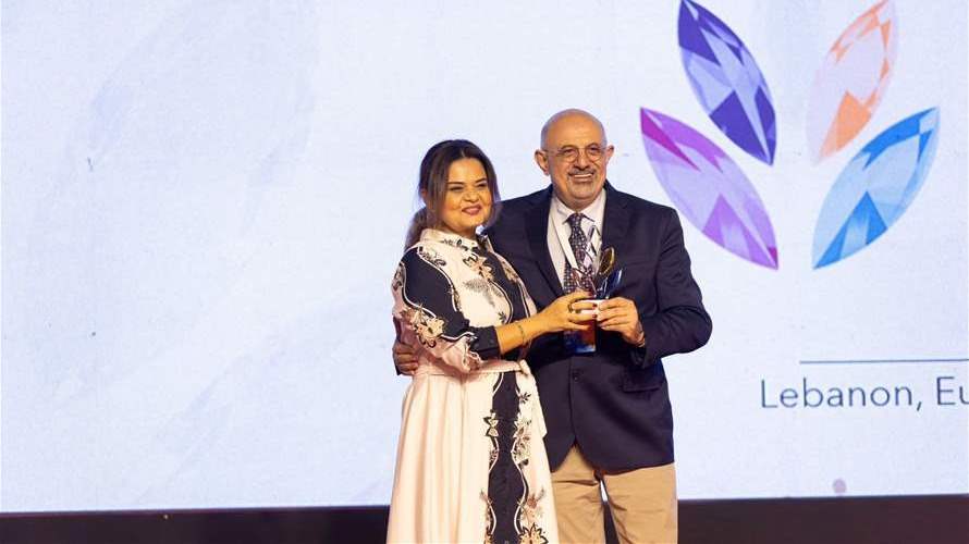 كلية إدارة الأعمال في جامعة الروح القدس - الكسليك تحصد تصنيفا عالميا مرموقا وتنال 4 نخلات تميّز في مؤتمر Eduniversal العالمي