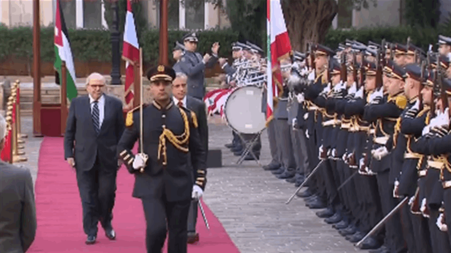 رئيس الحكومة يستقبل رئيس الحكومة الأردنية جعفر حسان في السراي الحكوميّ