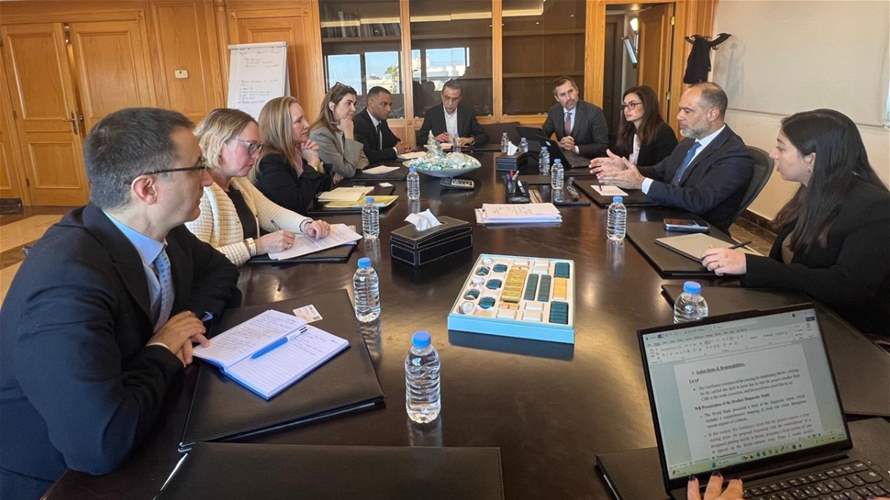 رسامني بحث في تعزيز التعاون مع البنك الدولي لدعم مشاريع البنية التحتية