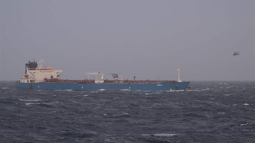 ماكرون يعلن احتجاز البحرية الفرنسية ناقلة نفط في المتوسط "آتية من روسيا"