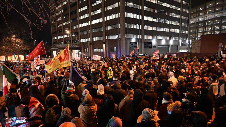 الأحداث في مينيابوليس تفاقم احتمالات إغلاق حكومي في الولايات المتحدة