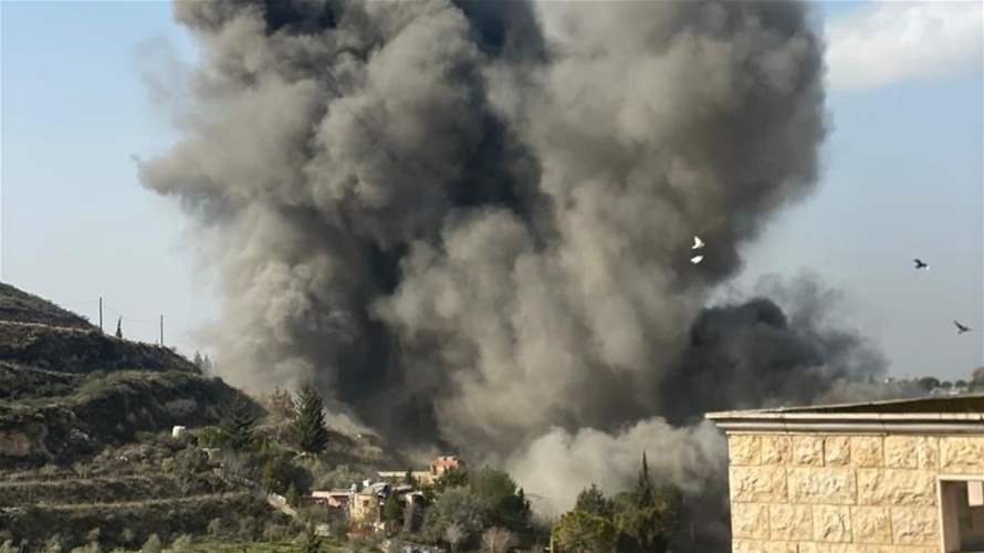Israeli airstrike targets area between Kfar Dounine and Bir El Sanasel in South Lebanon
