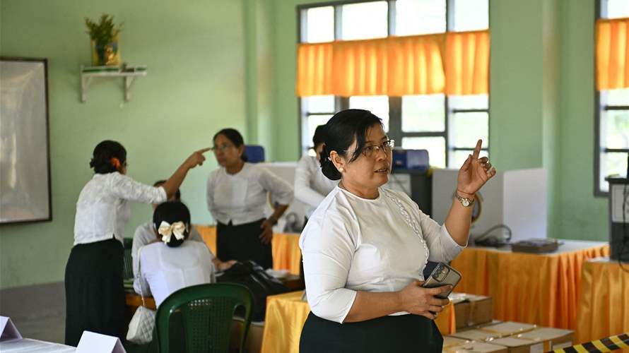 حزب موال للجيش في بورما يعلن فوزه في الانتخابات التي نظمها المجلس العسكري الحاكم