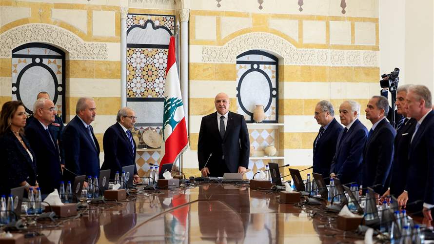 الحكومة اللبنانية تسير بين الرسائل الإسرائيلية المدمرة (الأنباء الكويتية)