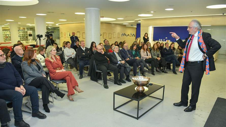 جامعة الروح القدس – الكسليك تنظم جلسة مع مايكل كولي حول القيادة في زمن التعقيد والذكاء الاصطناعي