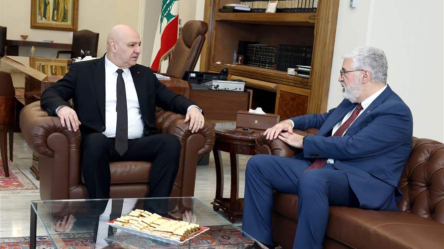  الرئيس عون هنّأ فضلو خوري لإدراجه ضمن أكثر 100 شخصية تأثيرًا في علم الأورام عالميًا